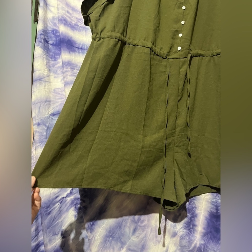 Shein Curve Women's Green Shorts Jumpsuit Size 2XL - Picture 2 of 9